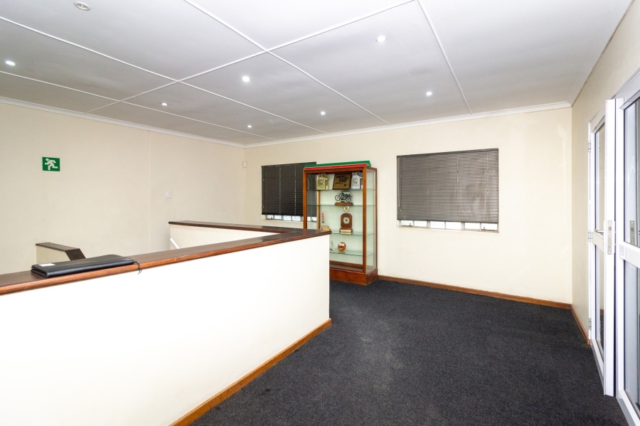 To Let commercial Property for Rent in Markman Industrial Eastern Cape